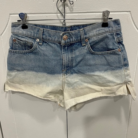 7 For All Mankind Mid-Rise Jean Shorts - Picture 1 of 12